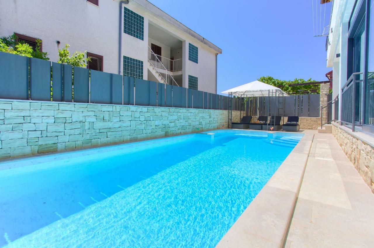 Luxury Vall Apartment كرك المظهر الخارجي الصورة