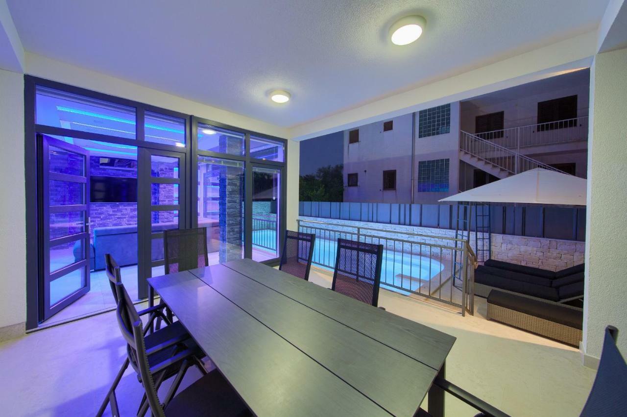 Luxury Vall Apartment كرك المظهر الخارجي الصورة