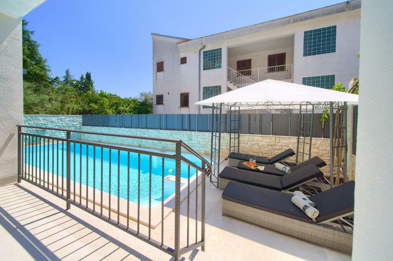 Luxury Vall Apartment كرك المظهر الخارجي الصورة