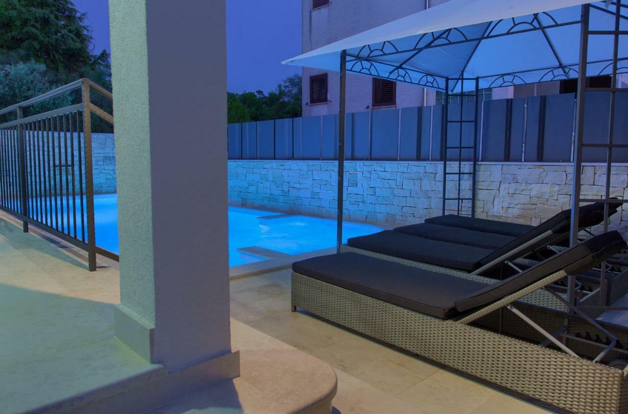 Luxury Vall Apartment كرك المظهر الخارجي الصورة